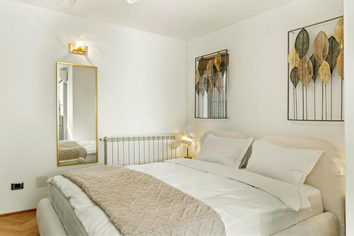 Apartament Casa De Povesti - Calea Victoriei Bukareszt Zewnętrze zdjęcie
